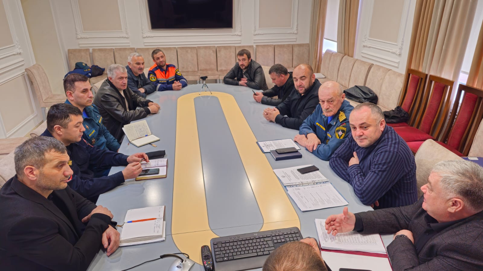 Профилактические мероприятия в администрациях муниципальных районов и городских округов с приглашением владельцев пляжей и мест отдыха.